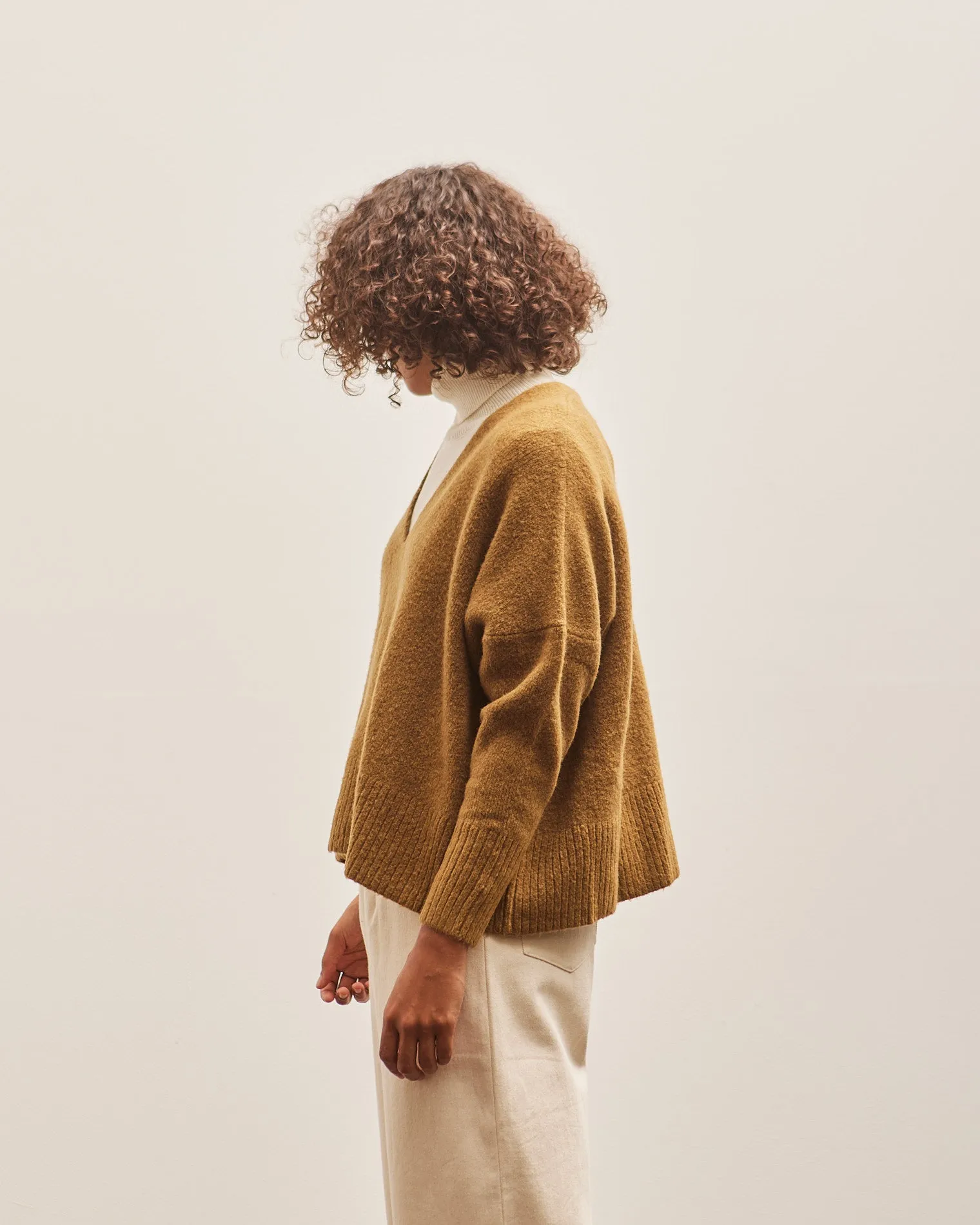 7115 V-Neck Sweater, Dijon