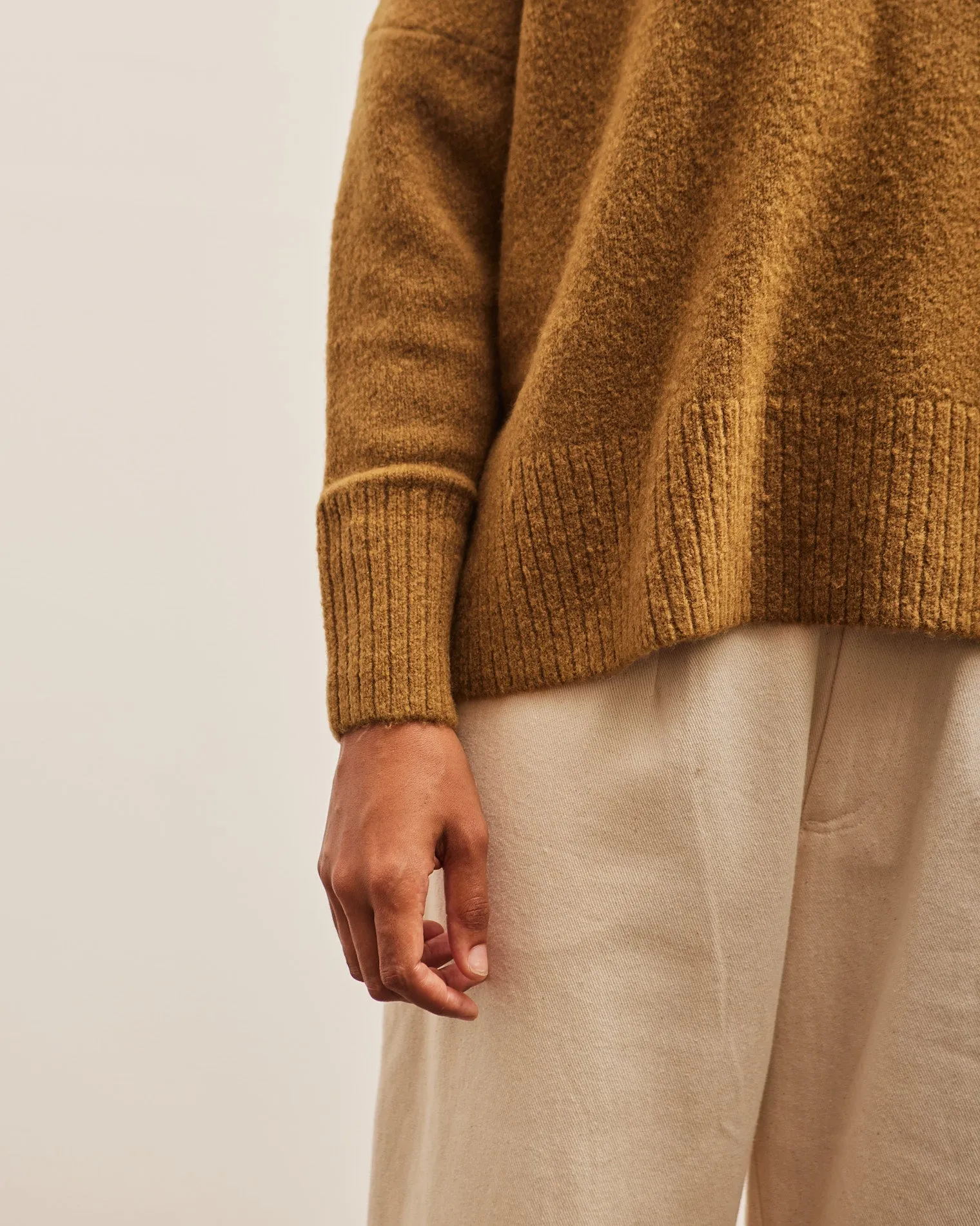 7115 V-Neck Sweater, Dijon