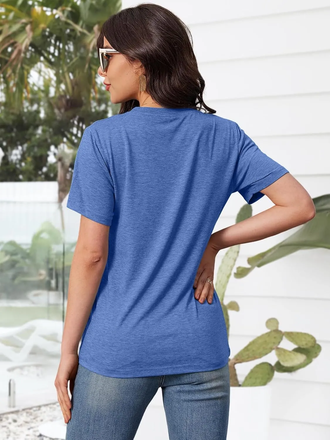 Graphic Tees for Women Vintage Sea Turtle T Shirts Hawaiian Beach Tshirts Summer Casual Short Sleeve Tops