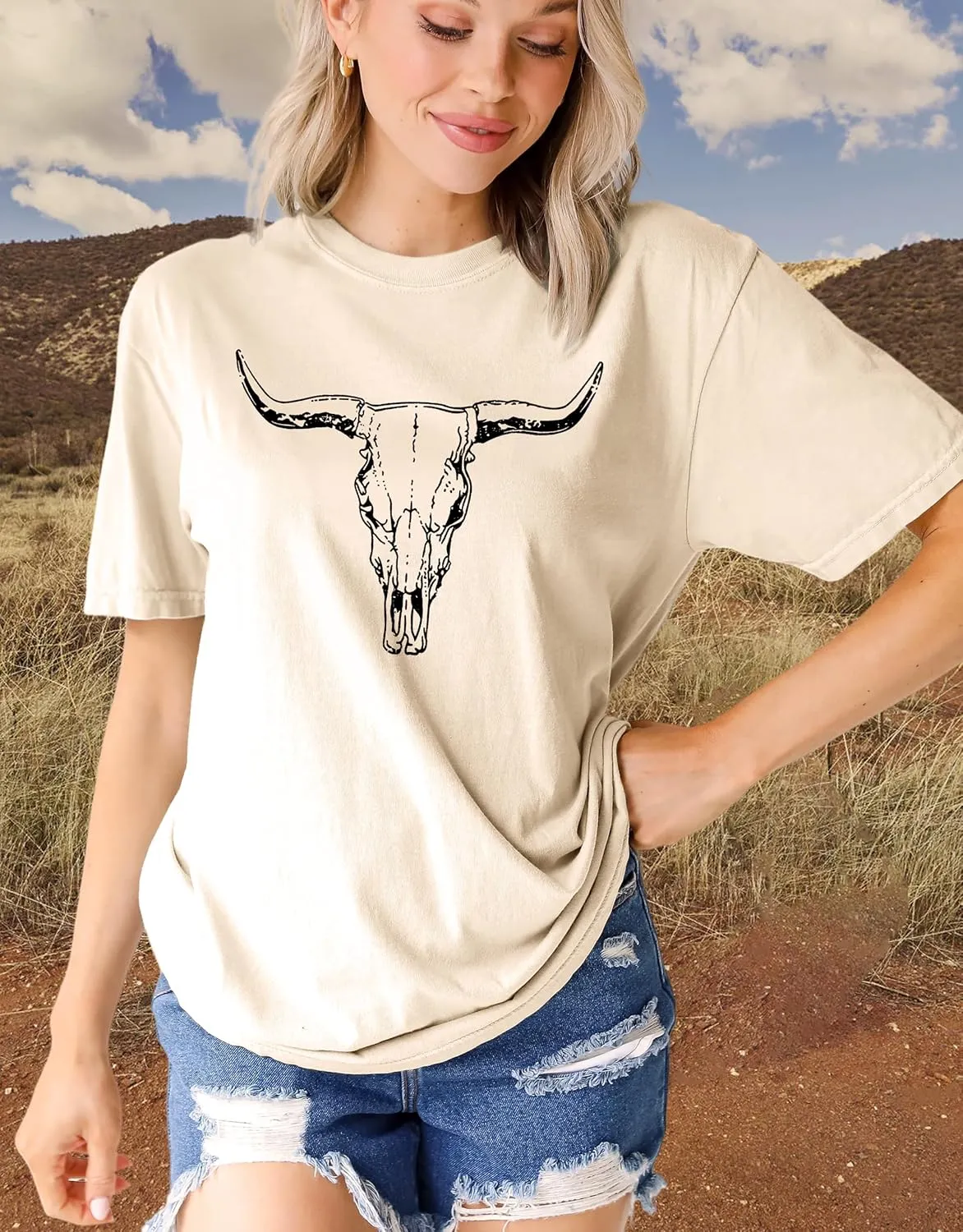 MAPICK Women Boho Cow Skull T-Shirts Western Cowgirls Graphic Crewneck Shirts Country Concert Short Sleeve Outfits