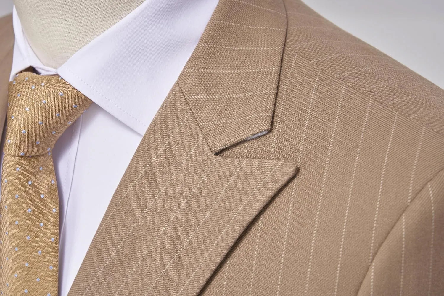 MOGU Mens Double Breasted Pinstripe Suit 2 Piece Slim Fit Tuxedo Formal Jacket and Pants for Business Wedding Prom