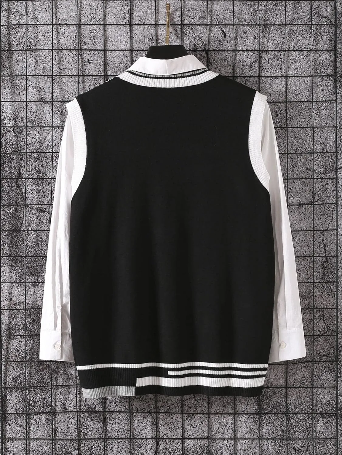 OYOANGLE Men's Casual Sweater Vest V-Neck Sleeveless Knitted Pullover Sweater Vest