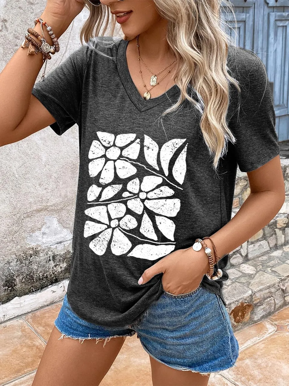 Women Summer Beach Tops Trees Print V Neck Short Sleeve Coconut Tree T Shirt Funny Graphic Tees