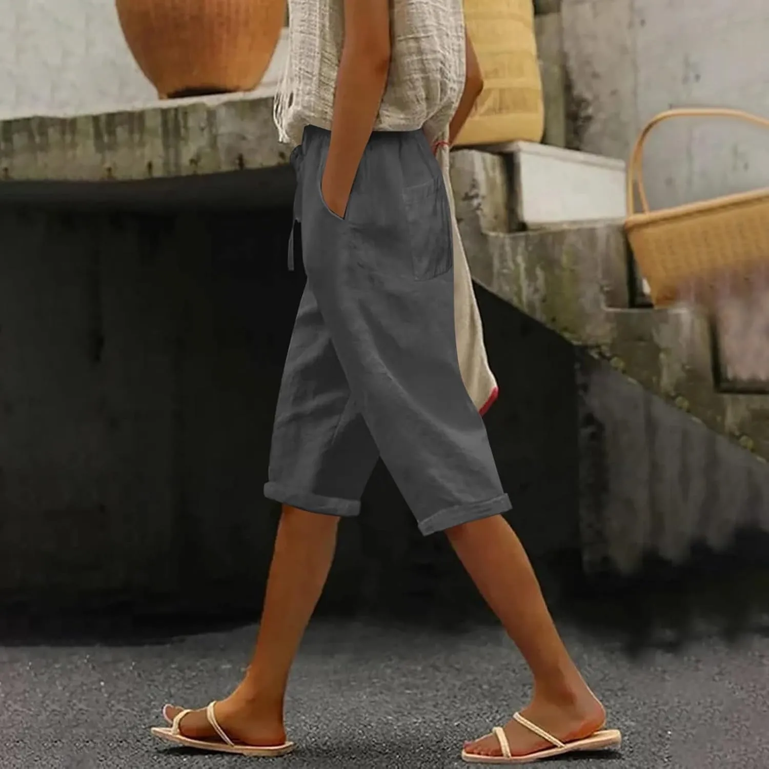 Women's Loose Linen Capris Adjustable Waist Wide Leg Cropped Trousers Beach Holidays Casual Pants with Pockets
