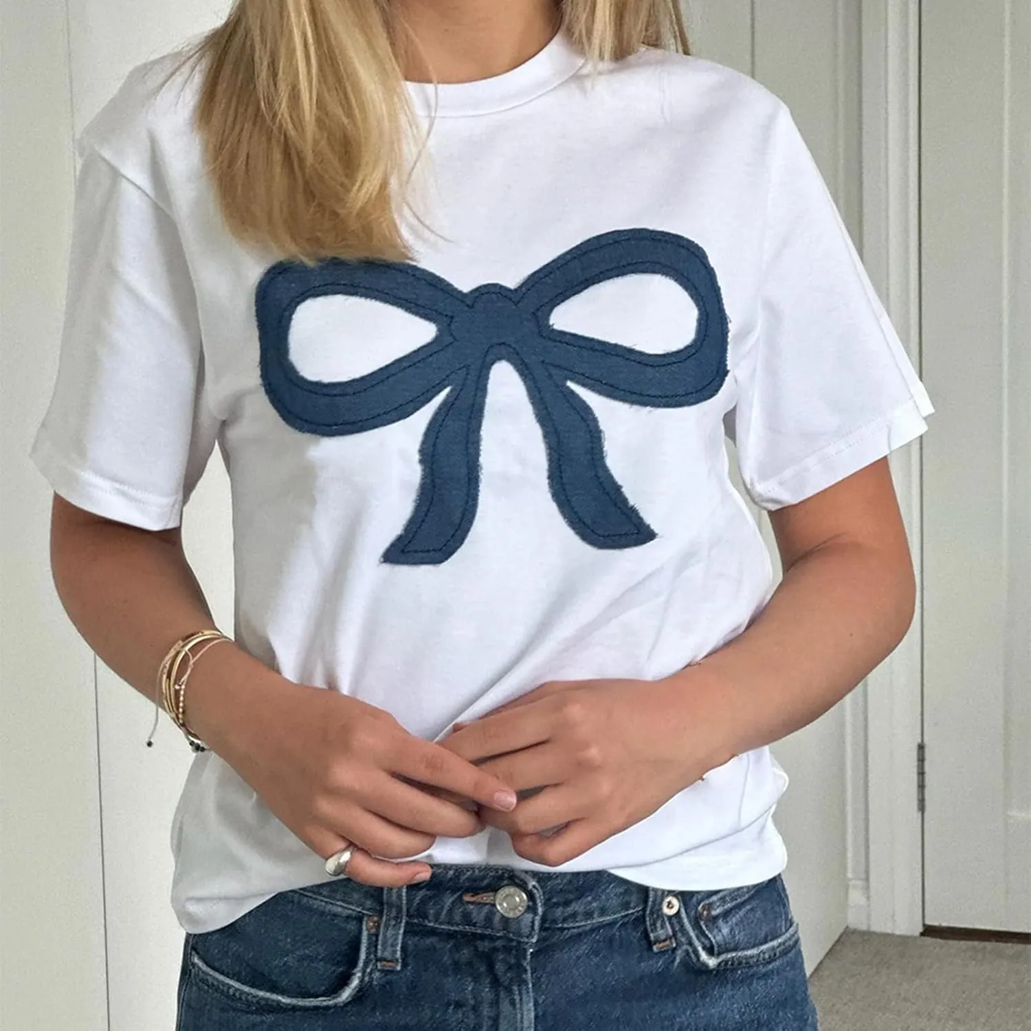 Womens Oversized Baggy Loose Fit Graphic Short Sleeve Teen Girls Preppy T Shirts Y2k Going Out Tops Aesthetic Tees